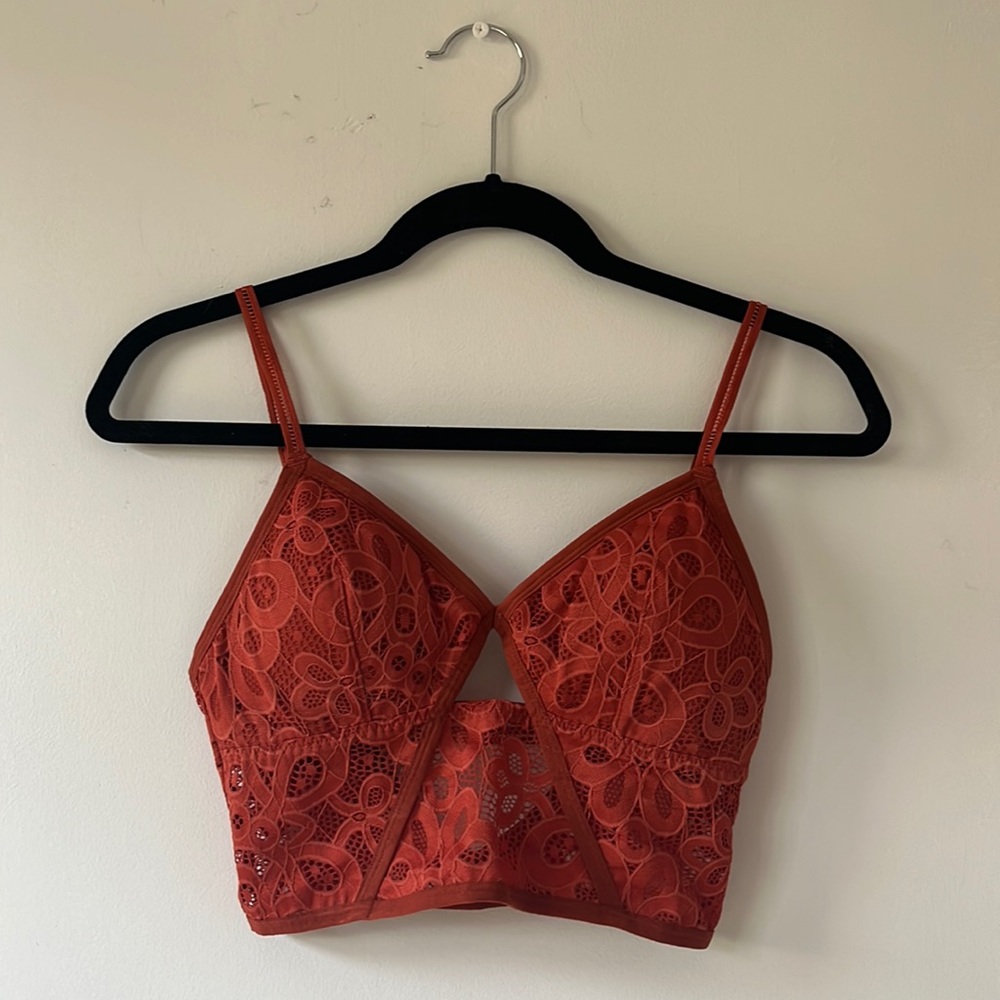 hollister gilly hicks coral bralette size small